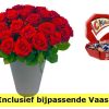 Rode rozen boeket met celebrations